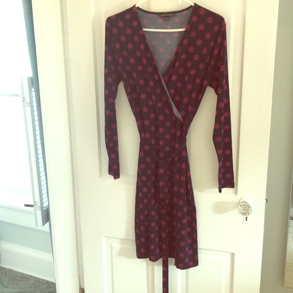 Brooks Brothers Dresses & Skirts - Brooks Brothers Navy Blue and Pink Emblemed Dress